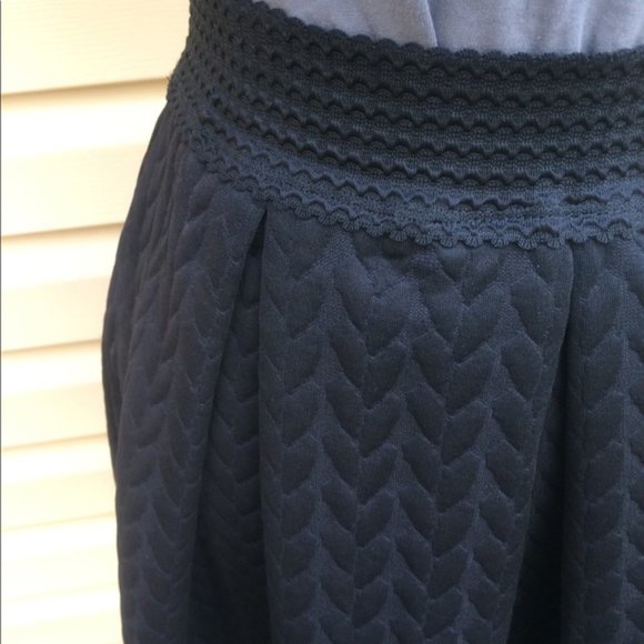 Xhilaration Medium - Cute Black Skirt - Picture 3 of 4